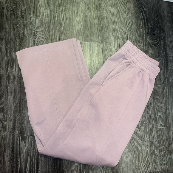 High-Waisted Dynamic Fleece Trouser Pants - Picture 2 of 3